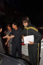 Amitabh Bachchan snapped along with Salim Merchant in Mumbai on 16th Aug 2012 (13).JPG